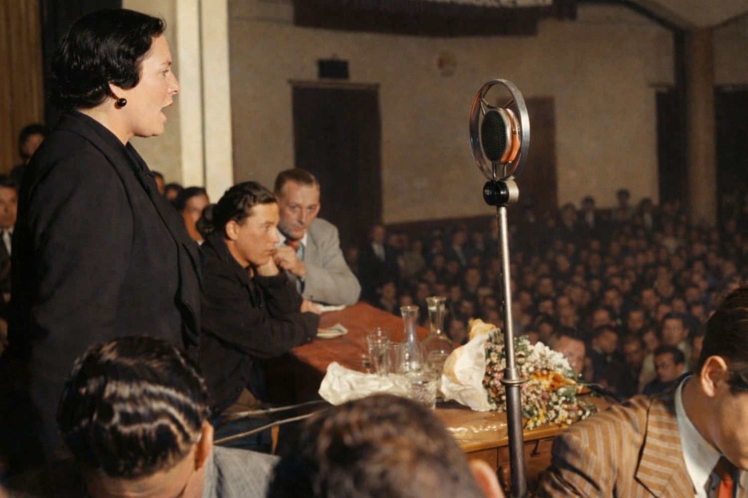 La Pasionaria: «El Parlamento siempre debe ser tribuna de defensa de los trabajadores y de lucha contra el fascismo»